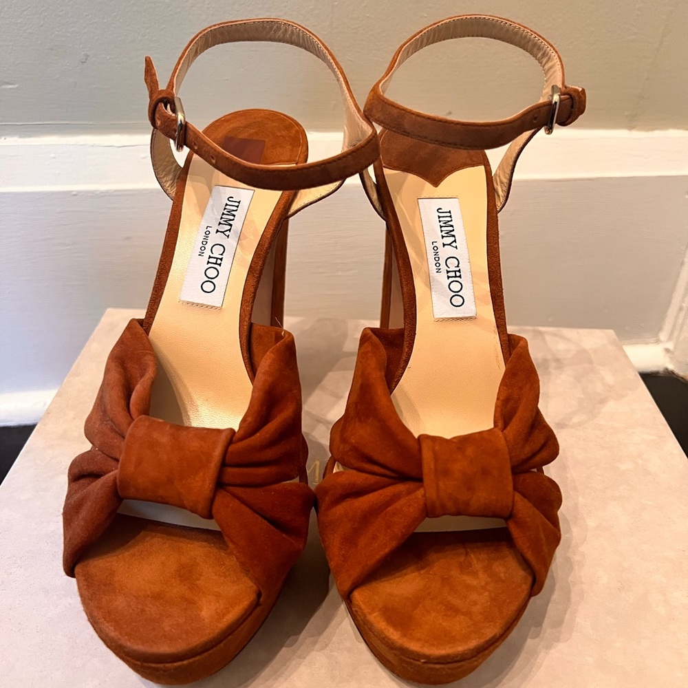 Jimmy Choo tan sandals BRAND NEW IN BOX - size 40 (fits US size 9). Heloise 120.